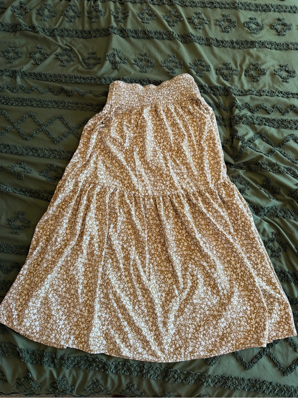 Smocked Waist Floral Maxi Skirt in Beige and White